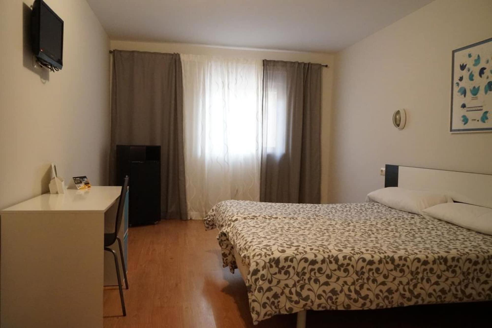 Ahc Hoteles Касерес Экстерьер фото