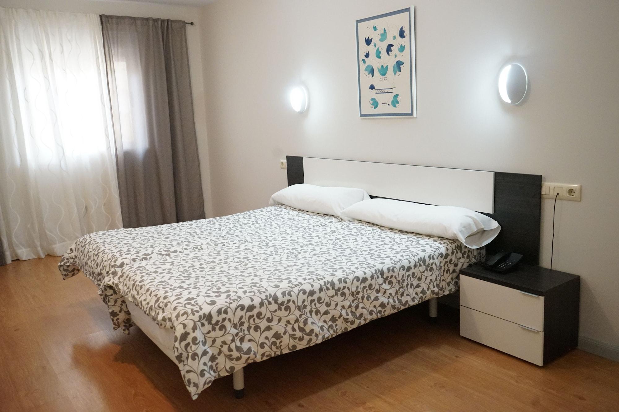 Ahc Hoteles Касерес Экстерьер фото