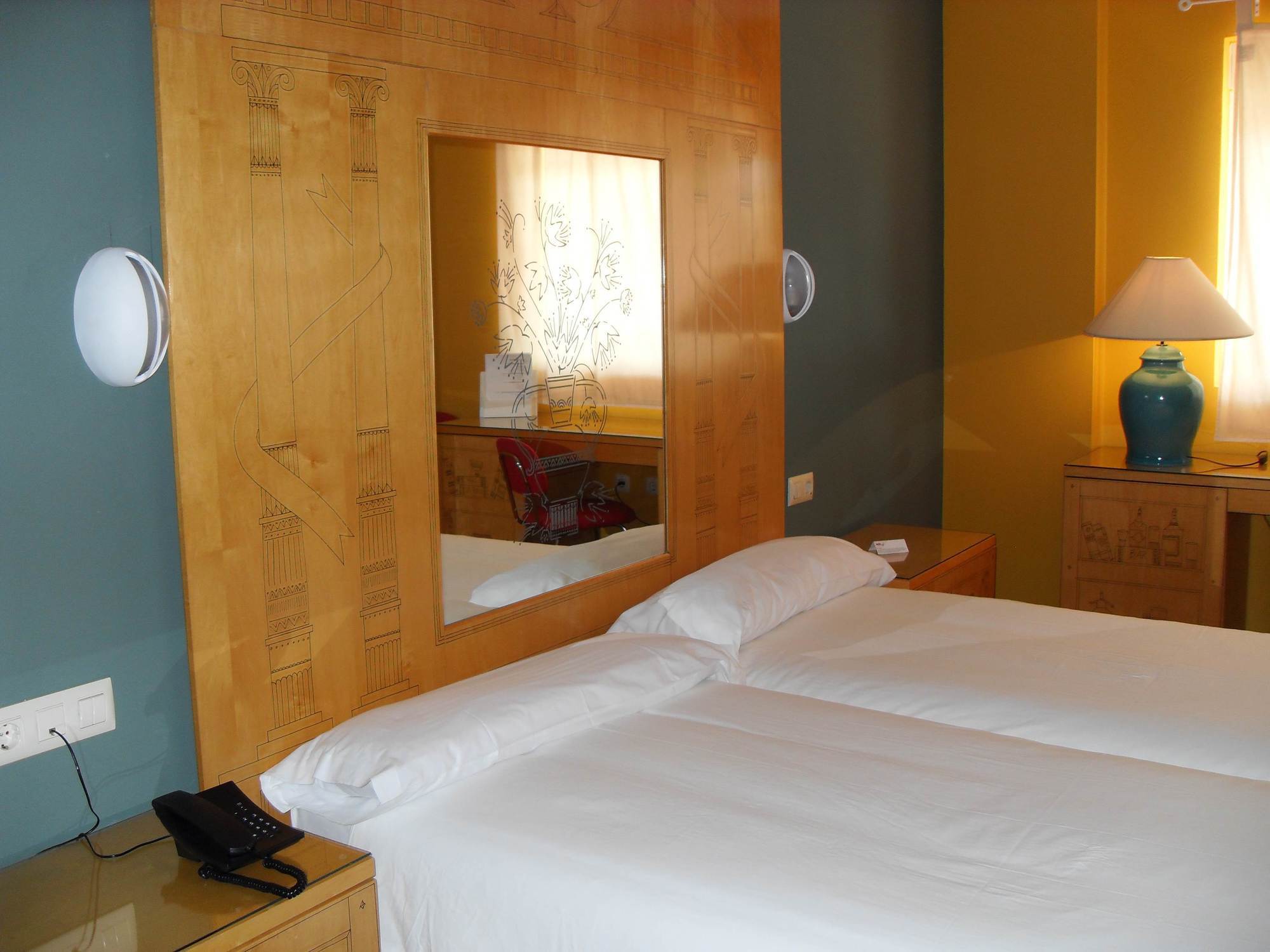Ahc Hoteles Касерес Экстерьер фото