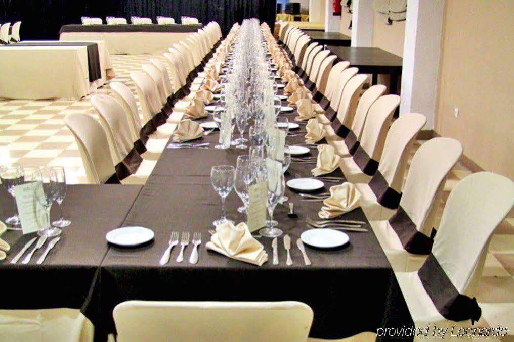 Ahc Hoteles Касерес Экстерьер фото